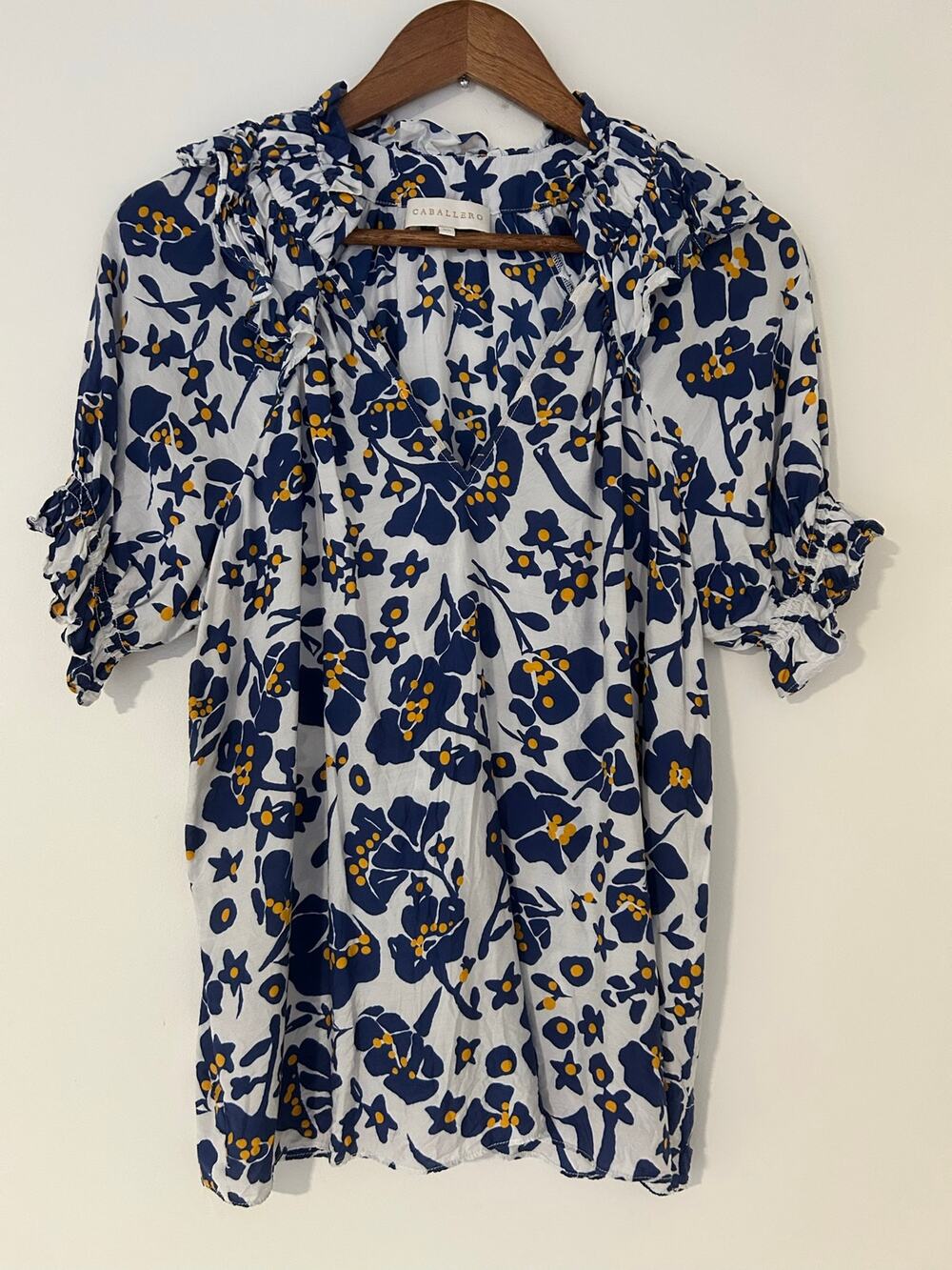 Caballero XS Blue White Yellow Floral Peasant Blouse EUC Puff Sleeve Ruffles